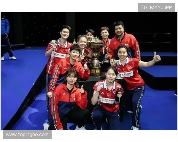 蔡赟当年拿冠军奖金转头就去给老婆买包，这操作比偶像剧还敢拍