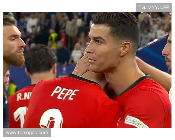 C罗是否破坏更衣室？更衣室影响力与团队化学反应分析