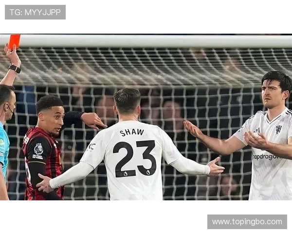 压制前锋接管出球，马奎尔本赛季转型